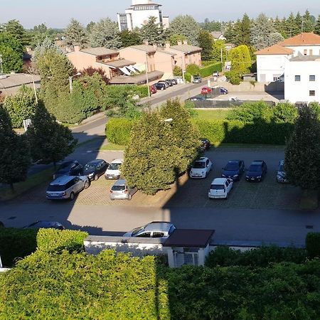 Milano Malpensa Grandi Mansarda Attico Appartement Gallarate Buitenkant foto