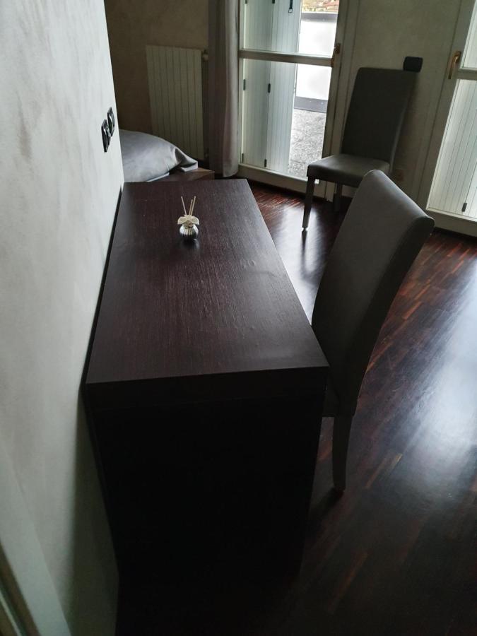 Milano Malpensa Grandi Mansarda Attico Appartement Gallarate Buitenkant foto